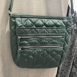 Vera Bradley triple zip hipster. Color-olive leaf